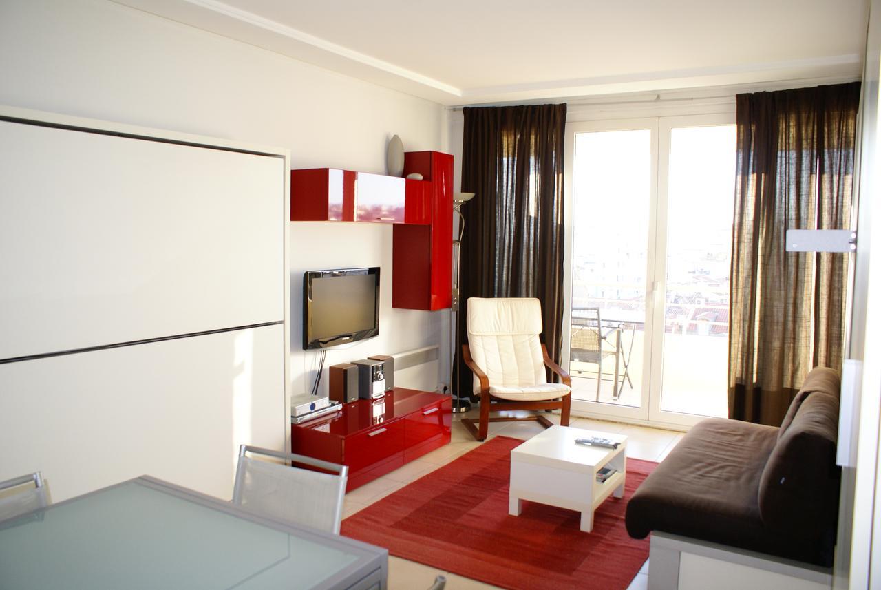 Le Dauphin Studio 1182 *